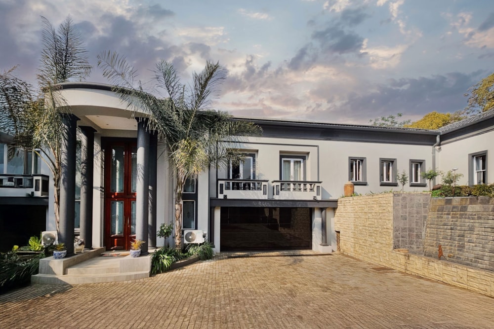 Double-storey house for sale in Bedfordview - BED1712013 Double-storey house for sale in Bedfordview - BED1712013