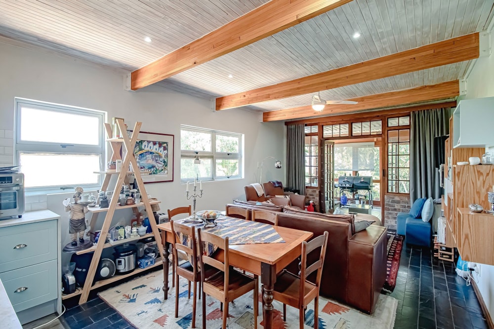 Apartment for sale in Lynnwood, Pretoria - PT1717660 Apartment for sale in Lynnwood, Pretoria - PT1717660