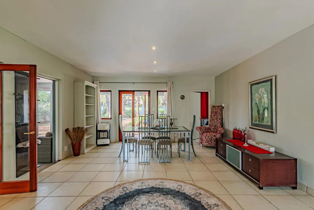 House sold in Silver Lakes Golf Estate - PT1717471