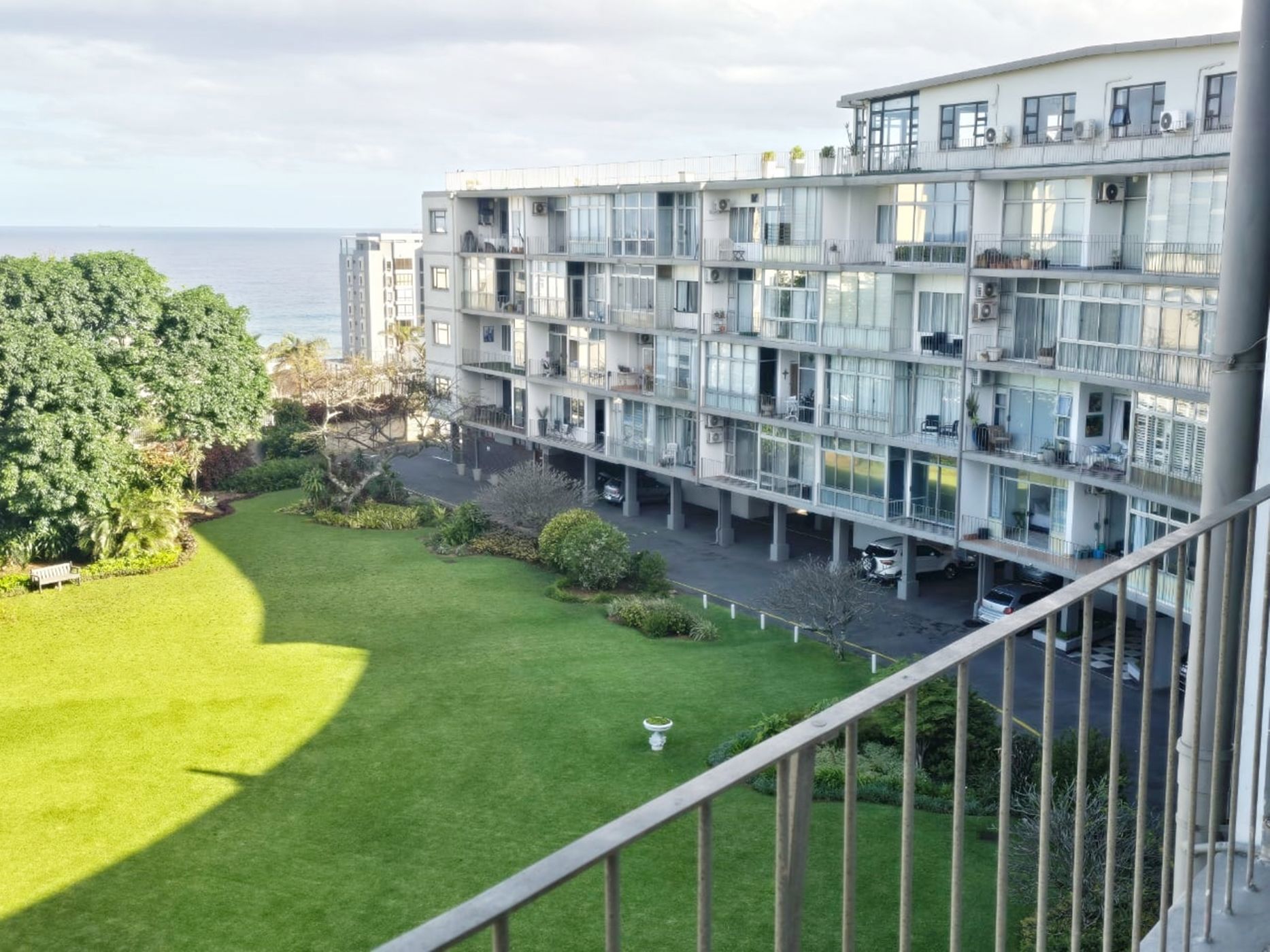 Apartment for sale in uMhlanga Rocks - 1ND1720170