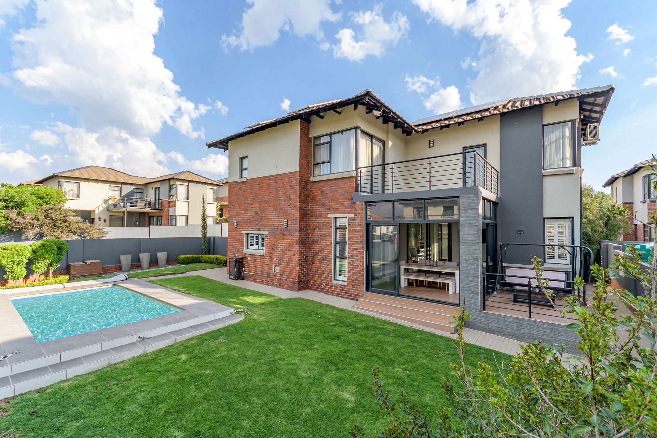 Double-storey cluster for sale in Honeydew Manor - RAN1718155