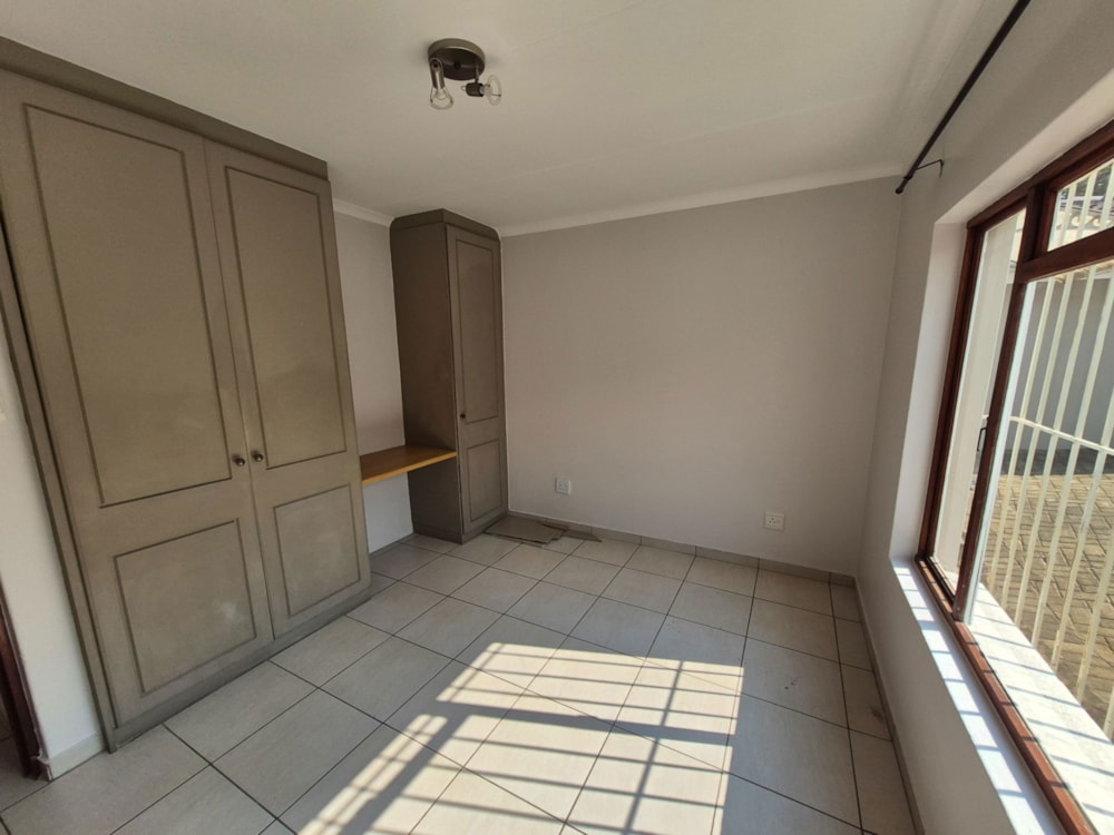 Garden cottage to rent in Edenburg, Rivonia - JBL1718014 Garden cottage to rent in Edenburg, Rivonia - JBL1718014