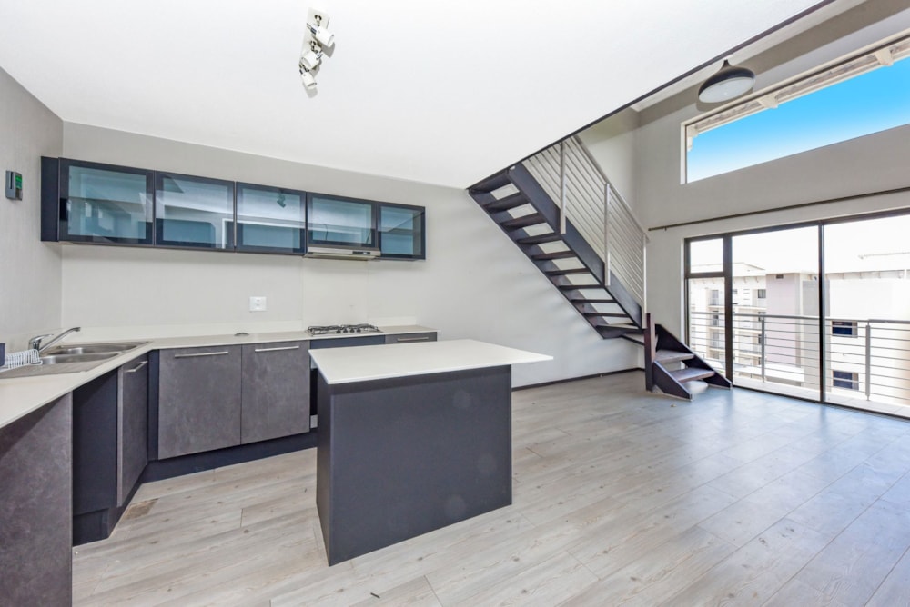 Apartment for sale in Broadacres - FW1717854