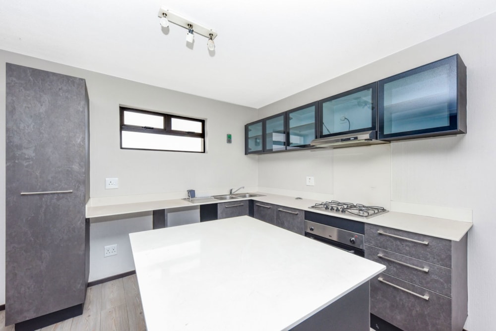 Apartment for sale in Broadacres - FW1717854 Apartment for sale in Broadacres - FW1717854