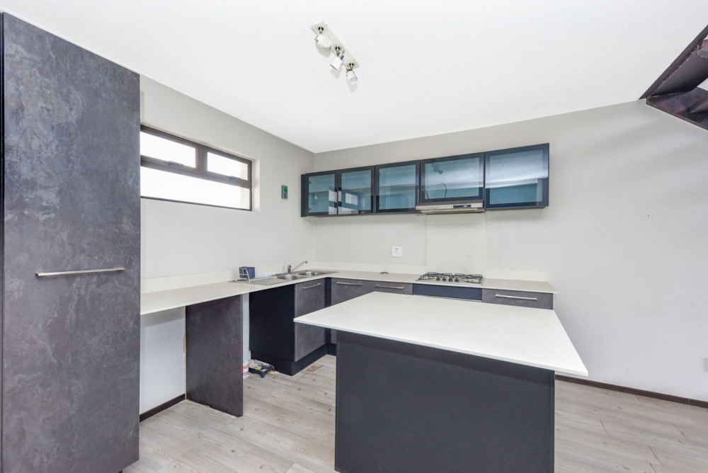 Apartment for sale in Broadacres - FW1717854 Apartment for sale in Broadacres - FW1717854