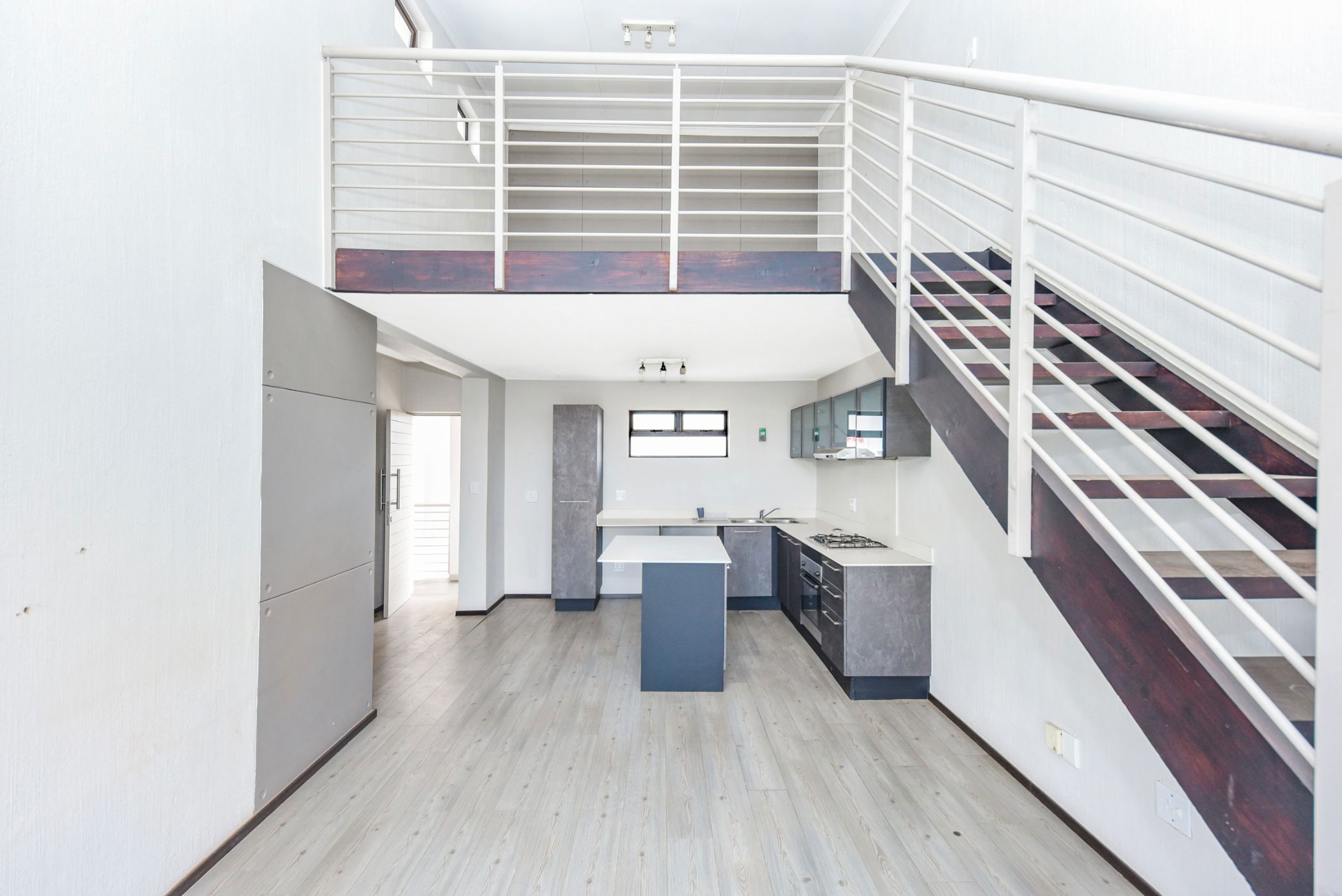 Apartment for sale in Broadacres - FW1717854