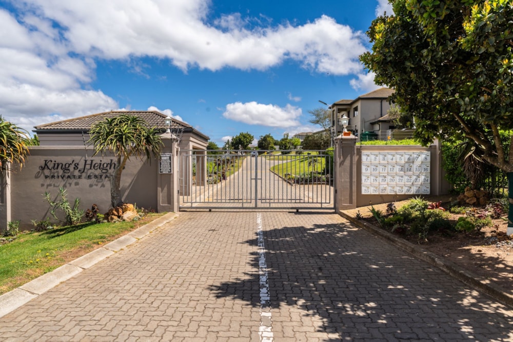 Double-storey house for sale in Kingswood - 1GC1718379 Double-storey house for sale in Kingswood - 1GC1718379