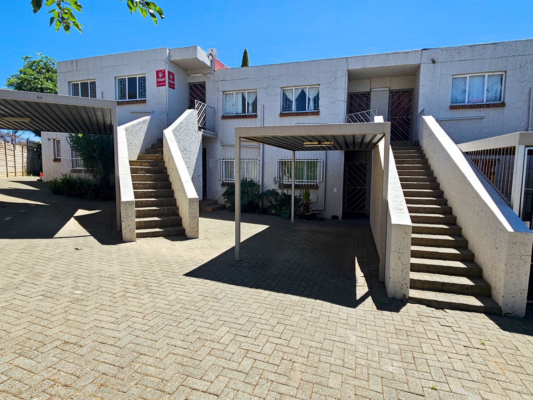 Apartment for sale in Uitsig, Bloemfontein - 1BX1717552