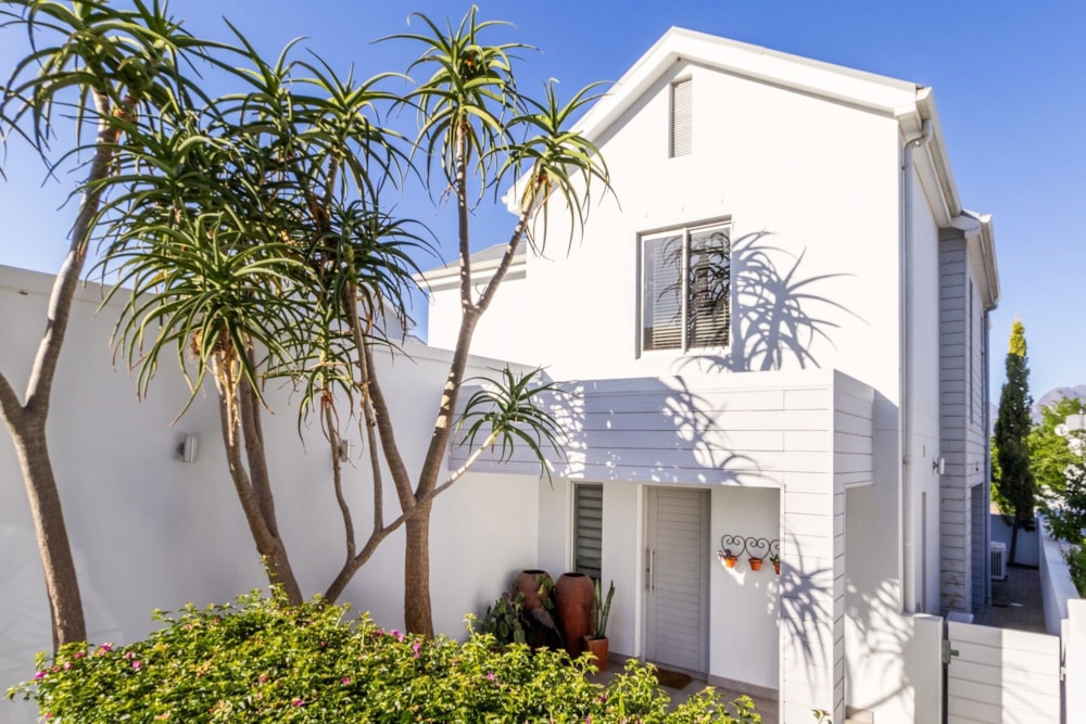 Security estate home for sale in Paarl - TK1745765 Security estate home for sale in Paarl - TK1745765