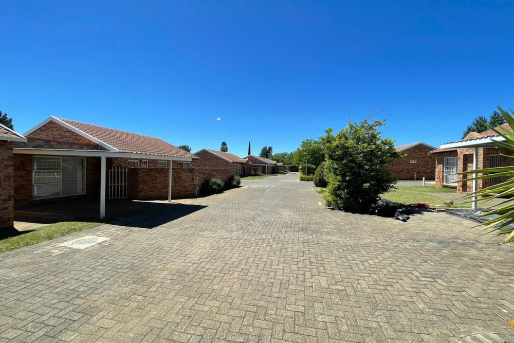 Townhouse for sale in Universitas - 1BX1718081 Townhouse for sale in Universitas - 1BX1718081