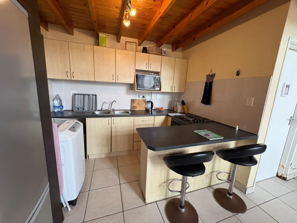 Apartment let in Bluewater Bay, Port Elizabeth, Gqeberha - 1PLZ1718637 Apartment let in Bluewater Bay, Port Elizabeth, Gqeberha - 1PLZ1718637