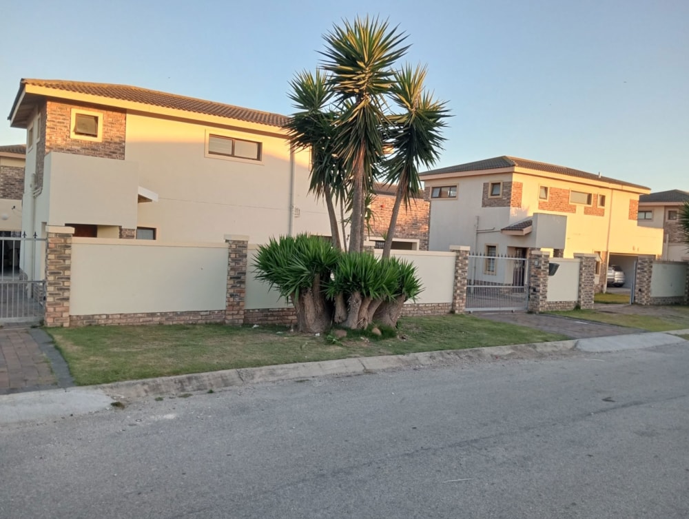 House for sale in Bluewater Bay, Port Elizabeth, Gqeberha - 1PLZ1719997 House for sale in Bluewater Bay, Port Elizabeth, Gqeberha - 1PLZ1719997