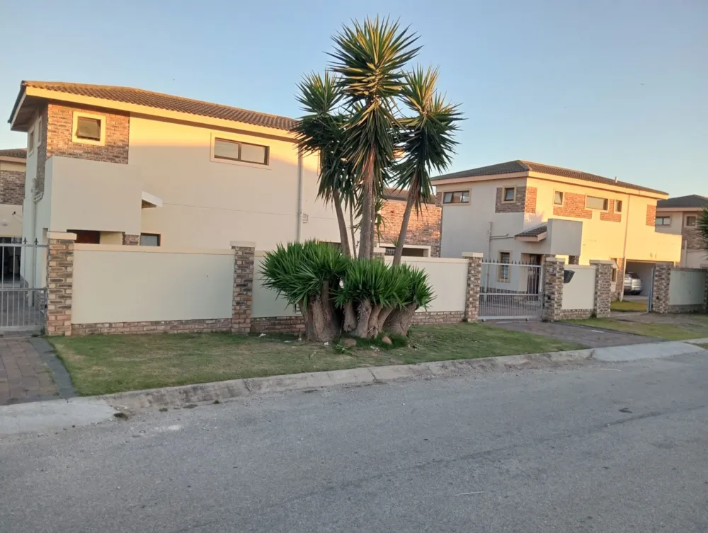 House sold in Bluewater Bay, Port Elizabeth, Gqeberha - 1PLZ1719997 House sold in Bluewater Bay, Port Elizabeth, Gqeberha - 1PLZ1719997