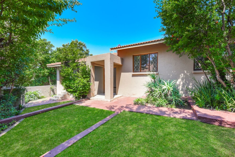 Cluster for sale in Lonehill - FW1718366