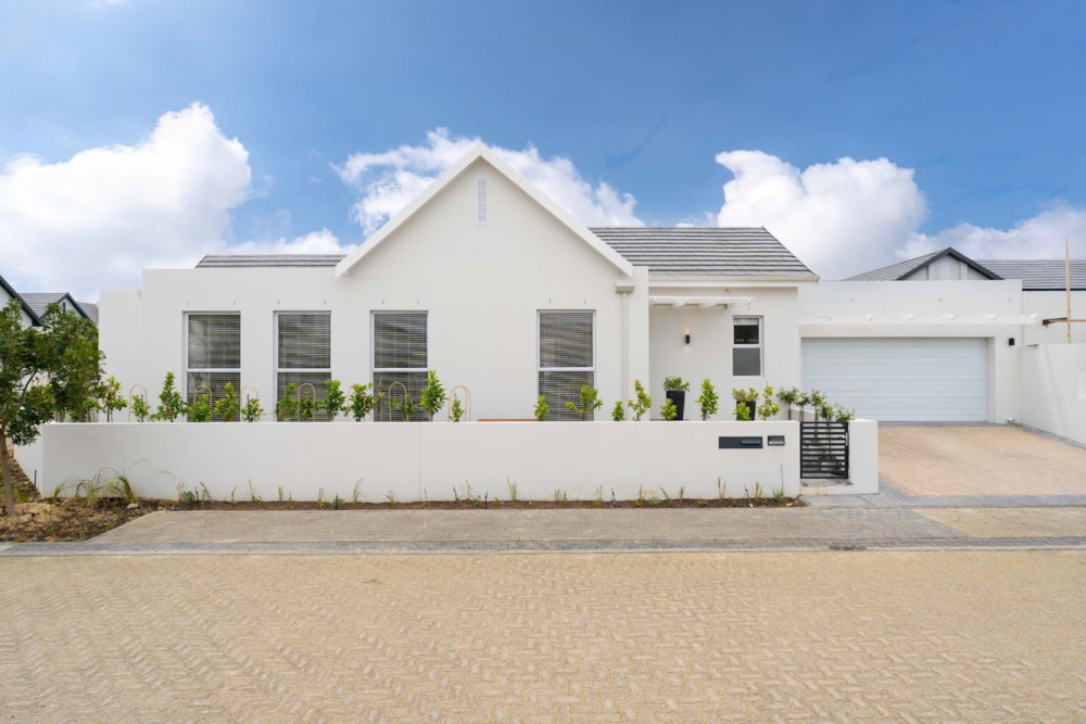 House for sale in Sitari Country Estate - SW1718815