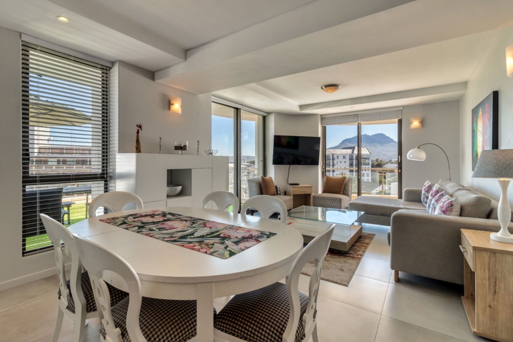 Apartment for sale in Strand North - SW1718211