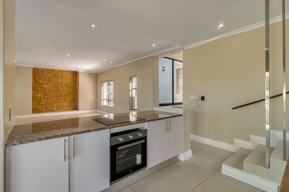 House for sale in Schonenberg Estate - SW1719434