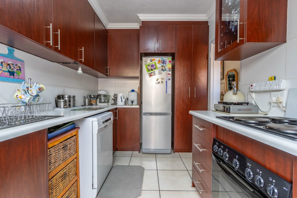 Townhouse for sale in Freeway Park - BOK1716699