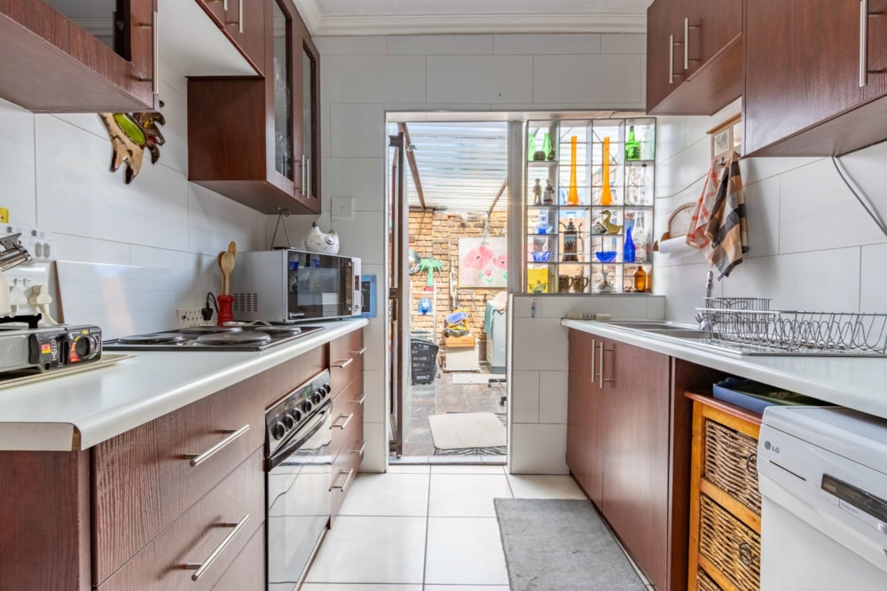 Townhouse for sale in Freeway Park - BOK1716699