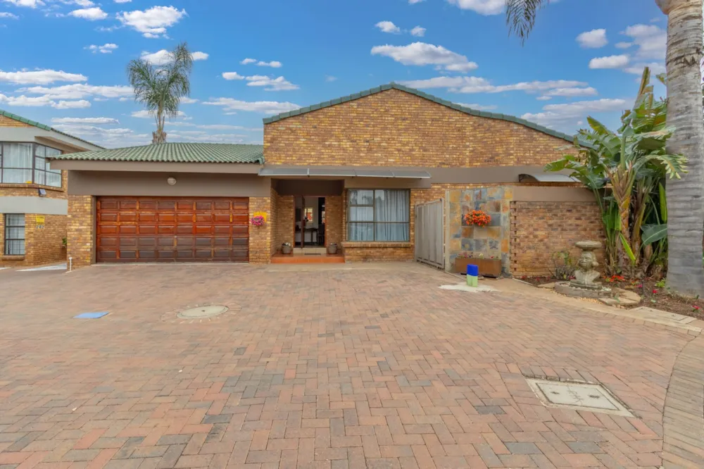 House sold in Bartlett - BOK1716800