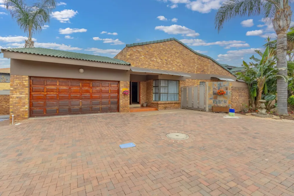 House sold in Bartlett - BOK1716800