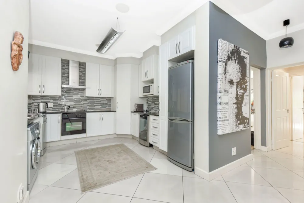 Apartment sold in Sandown, Sandton - HP1717479 Apartment sold in Sandown, Sandton - HP1717479
