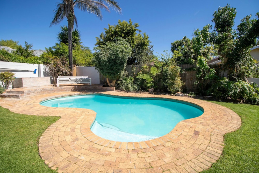 House for sale in Paradyskloof - ST1717784 House for sale in Paradyskloof - ST1717784