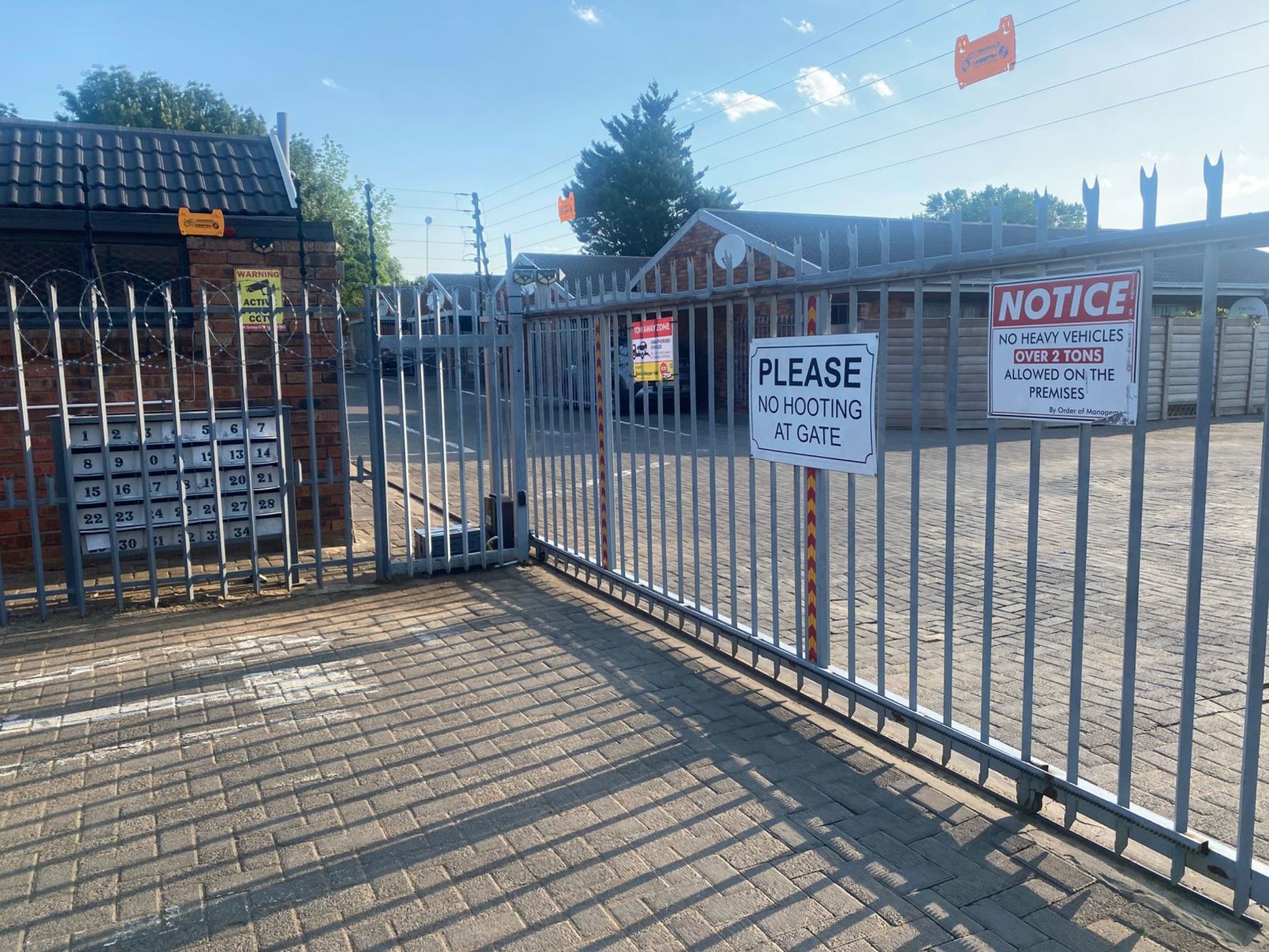 Townhouse for sale in Willows - 1BX1718162