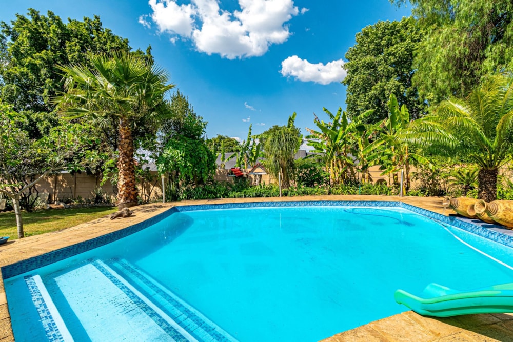 House for sale in Bordeaux  - GRE1717803 House for sale in Bordeaux  - GRE1717803