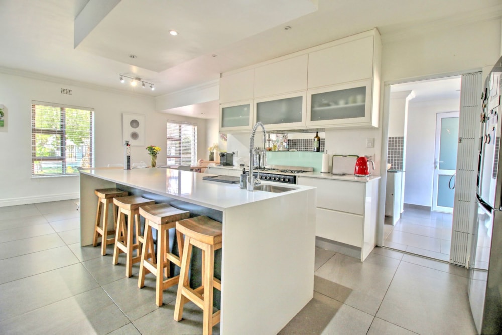 House for sale in Edgemead - 1PLA1718083 House for sale in Edgemead - 1PLA1718083