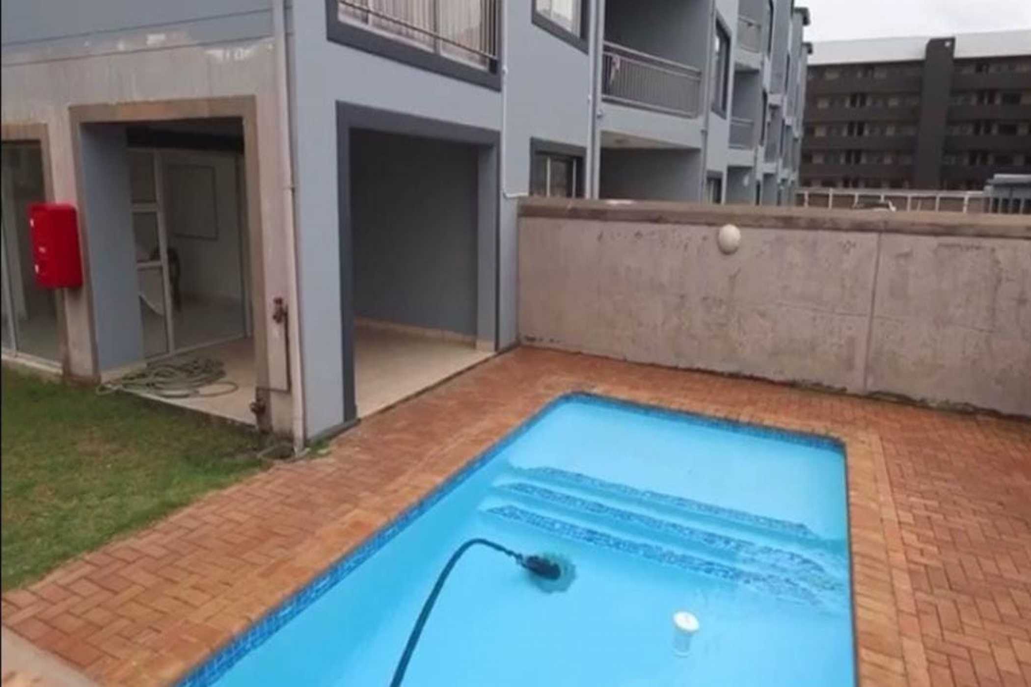 Apartment for sale in Athlone Park - 1WB1718396