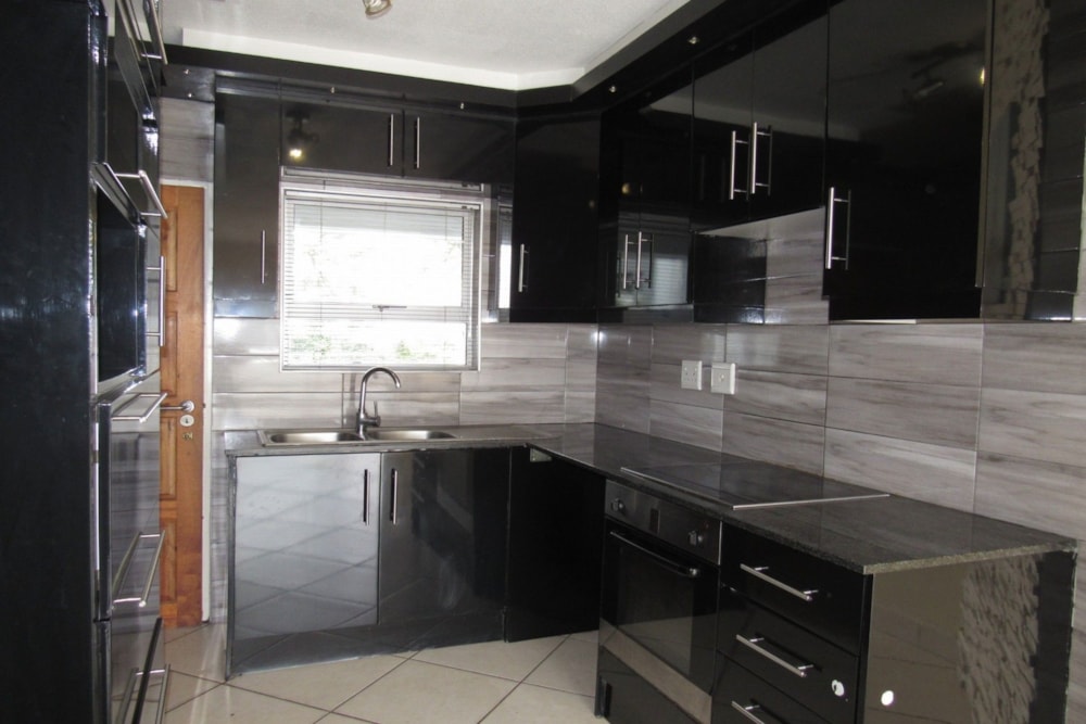 Apartment for sale in Athlone Park - 1WB1718396