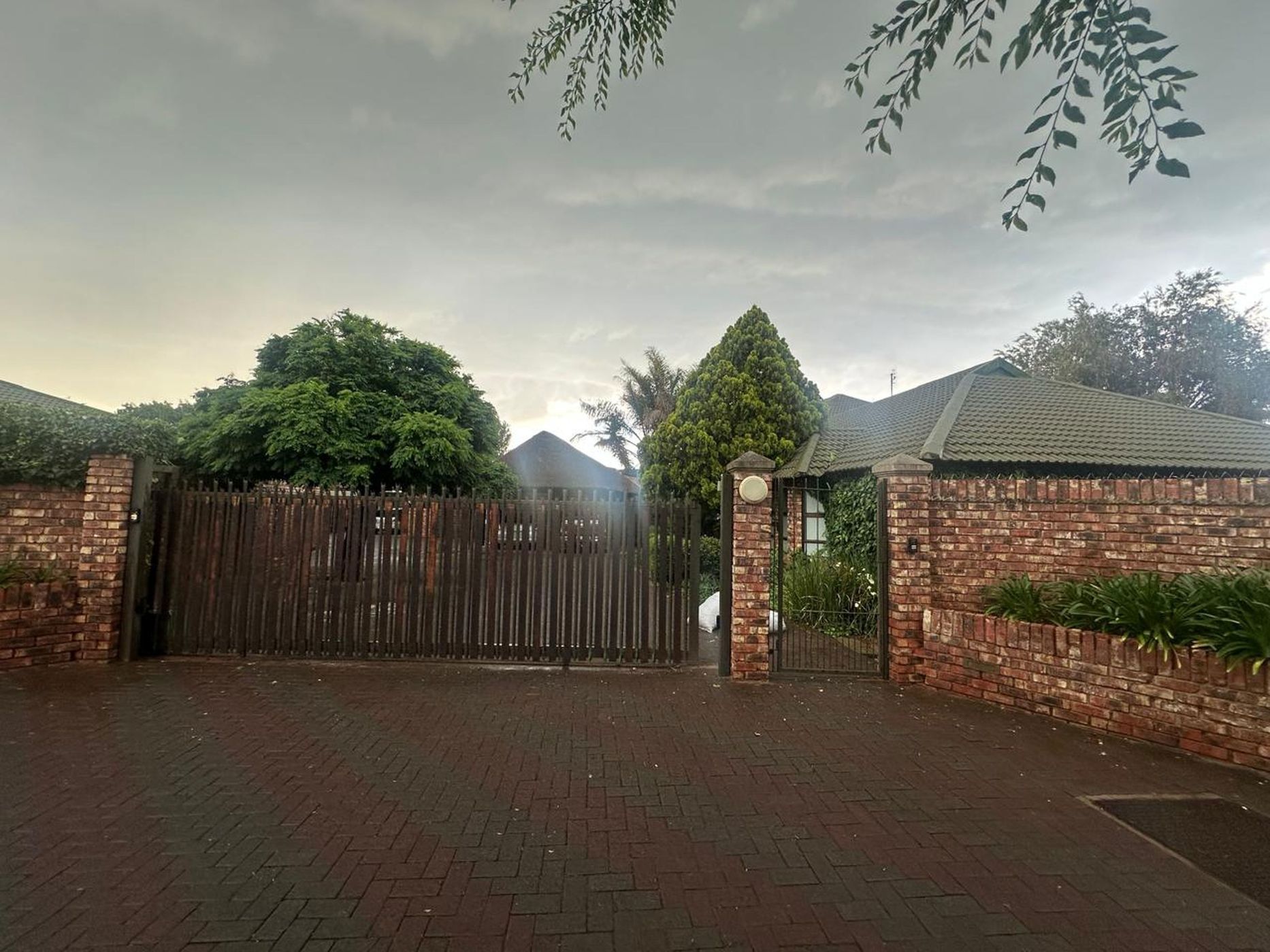 House to rent in Hospitaalpark - 1BX1720013