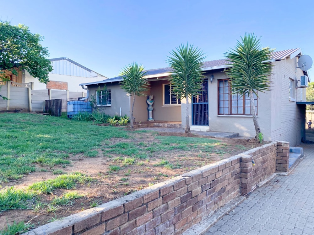 House for sale in Uitsig, Bloemfontein - 1BX1718941 House for sale in Uitsig, Bloemfontein - 1BX1718941