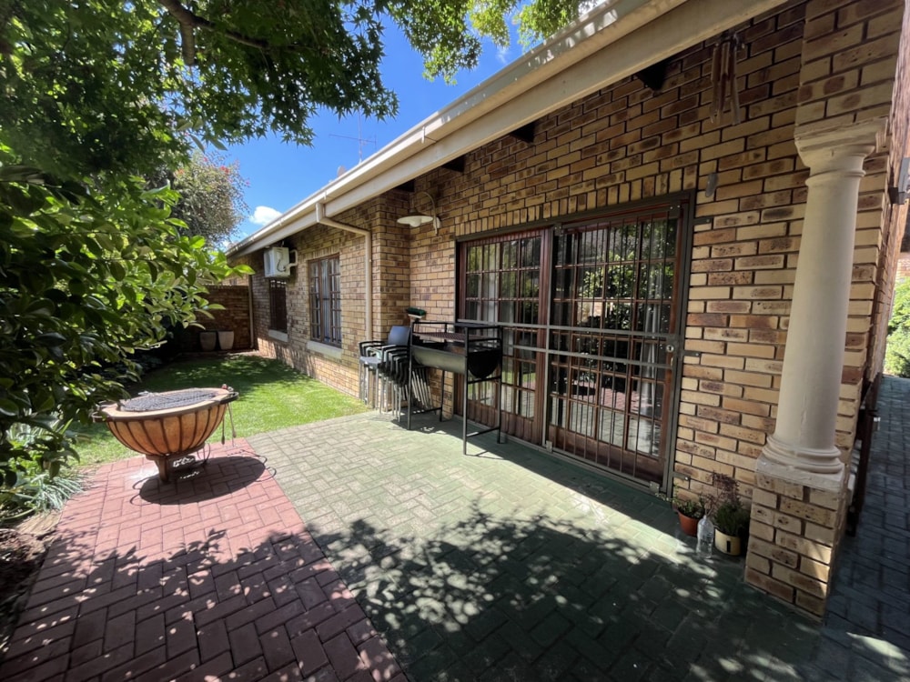 Townhouse for sale in Langenhovenpark - 1BX1719191