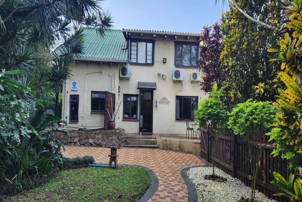 Townhouse for sale in Amanzimtoti - 1WB1718337 Townhouse for sale in Amanzimtoti - 1WB1718337