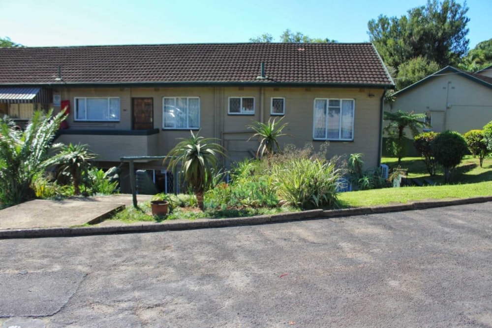 Apartment for sale in Amanzimtoti - 1WB1718951 Apartment for sale in Amanzimtoti - 1WB1718951