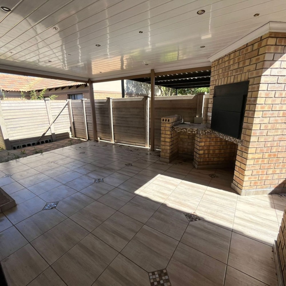 Townhouse for sale in Noordhoek, Bloemfontein - 1BX1719171