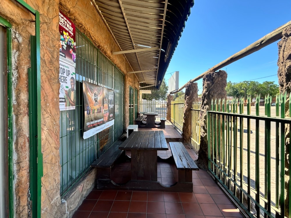 Commercial restaurant for sale in Barkly West - 1KJ1719608