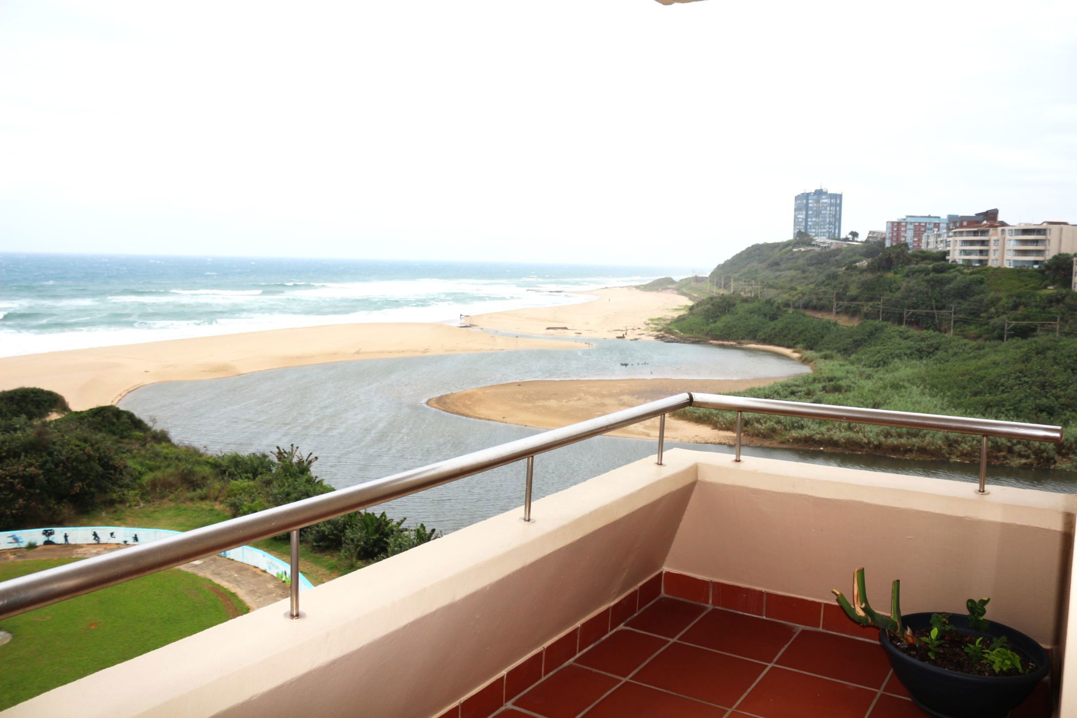 Apartment for sale in Amanzimtoti - 1WB1716933
