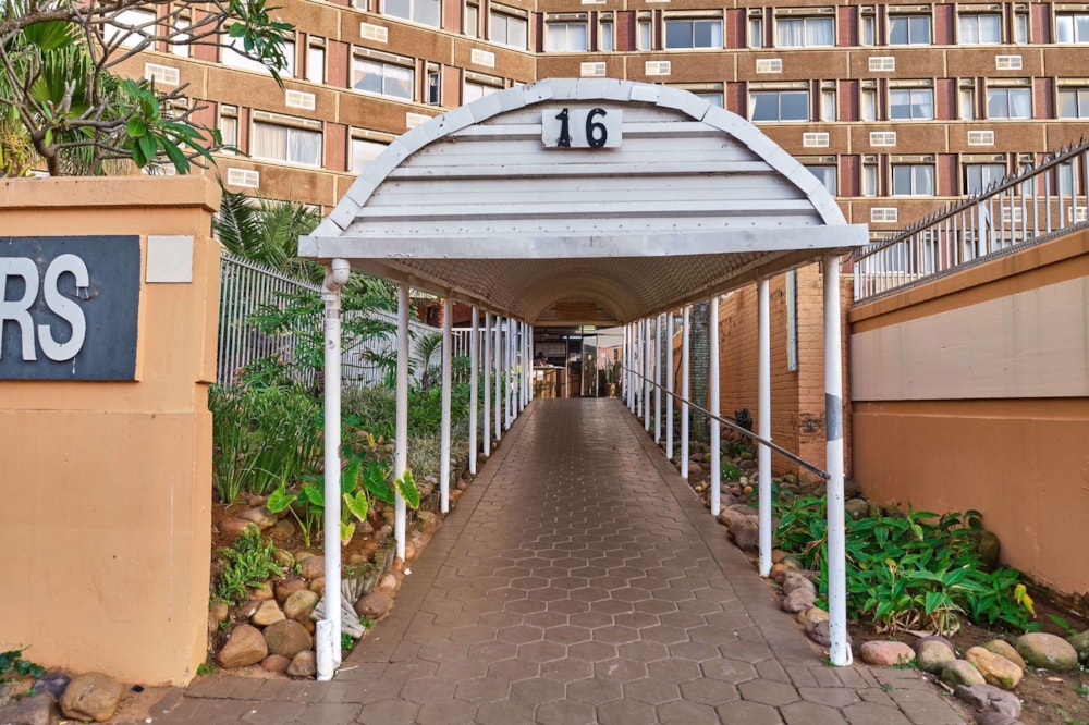 Apartment for sale in Amanzimtoti - 1WB1716903 Apartment for sale in Amanzimtoti - 1WB1716903