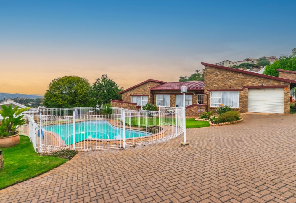 Townhouse for sale in Noordheuwel - 1KR1719210 Townhouse for sale in Noordheuwel - 1KR1719210