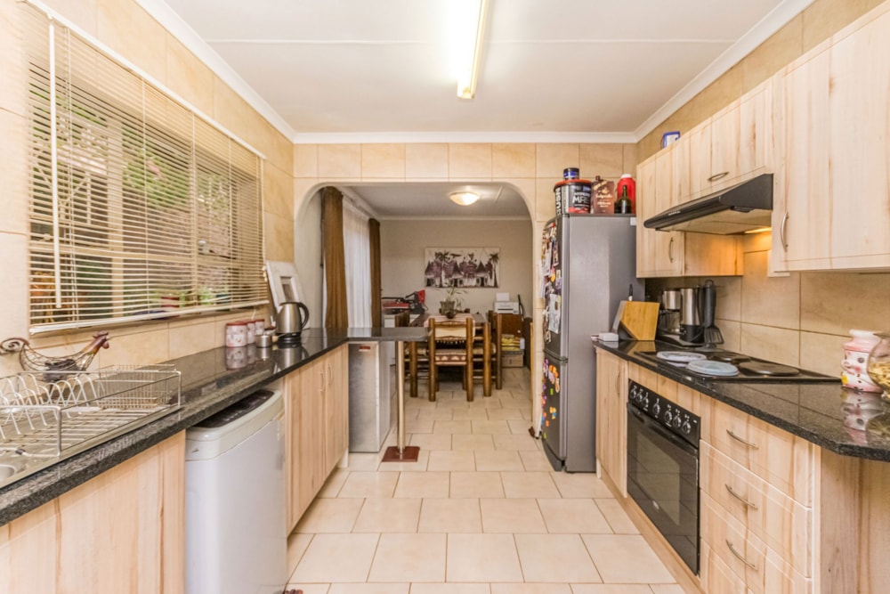 Townhouse for sale in Noordheuwel - 1KR1719210 Townhouse for sale in Noordheuwel - 1KR1719210