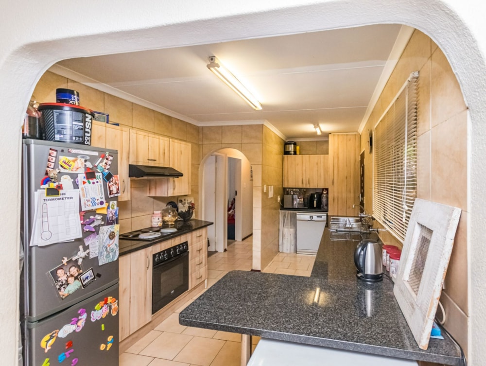 Townhouse for sale in Noordheuwel - 1KR1719210 Townhouse for sale in Noordheuwel - 1KR1719210