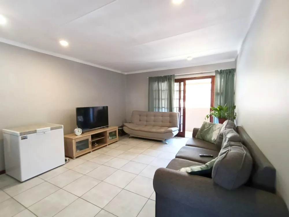 Townhouse let in Langenhovenpark - 1BX1717531 Townhouse let in Langenhovenpark - 1BX1717531