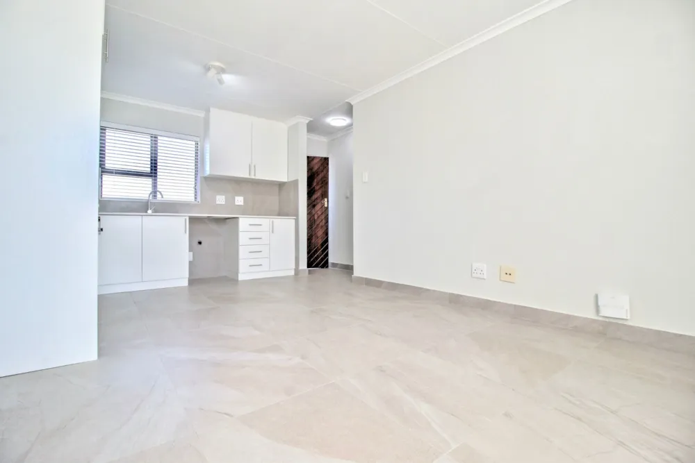 Apartment let in Panorama, Parow - 1PLA1720189