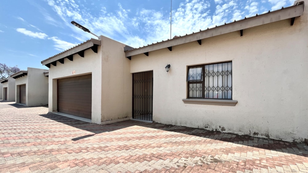 Townhouse for sale in Polokwane Central - 1PS1717348 Townhouse for sale in Polokwane Central - 1PS1717348