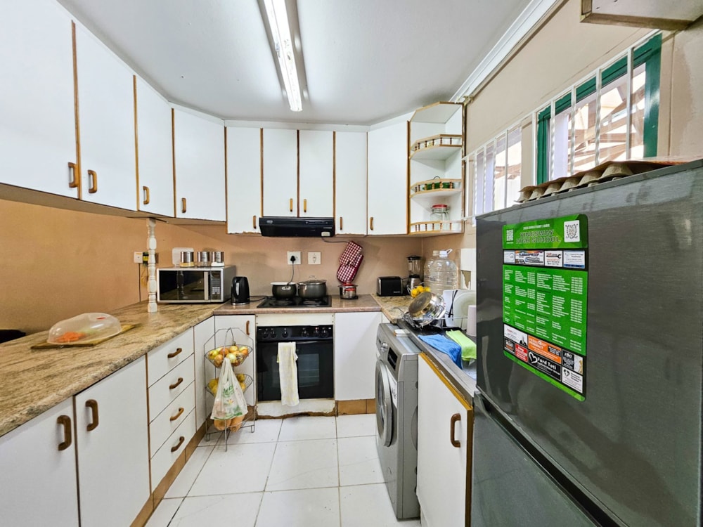 Apartment for sale in Amanzimtoti - 1WB1716973