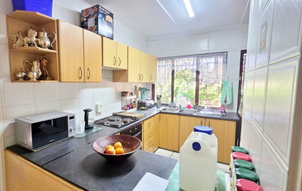 House for sale in Doon Heights - 1WB1717081