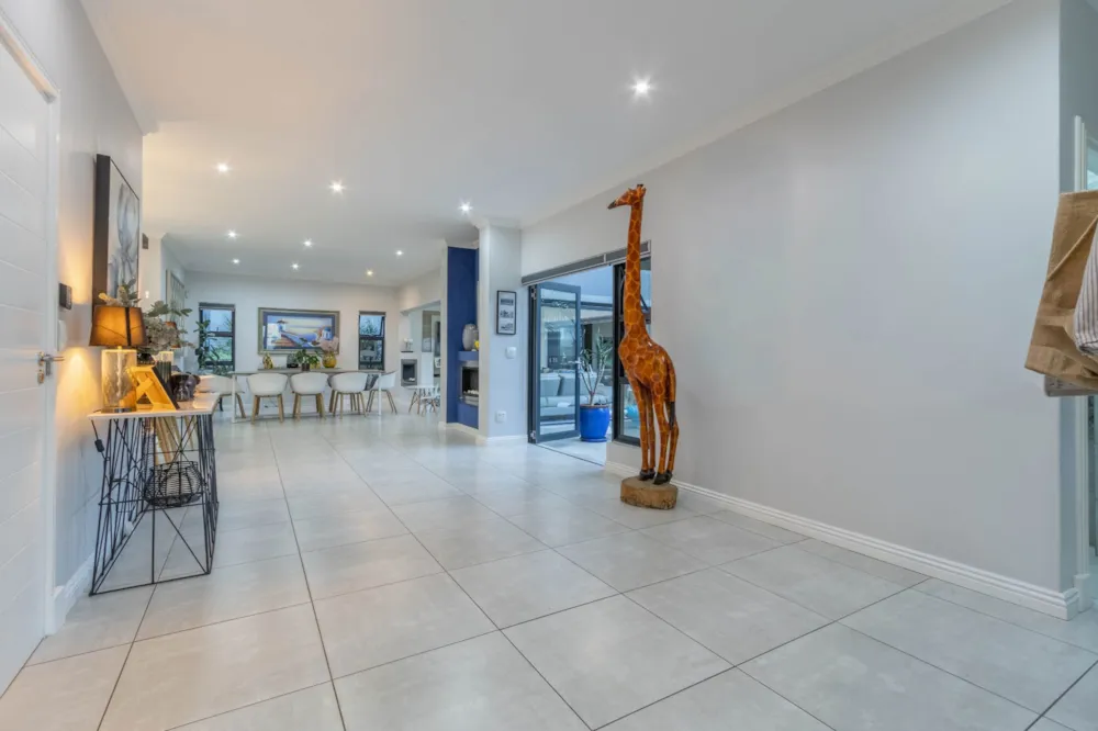 House sold in Olivedale - FW1718780